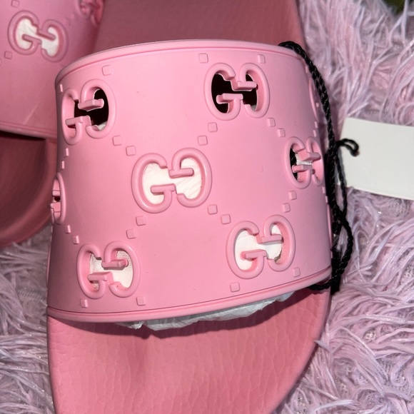 Pink Gucci slides - Picture 3 of 5